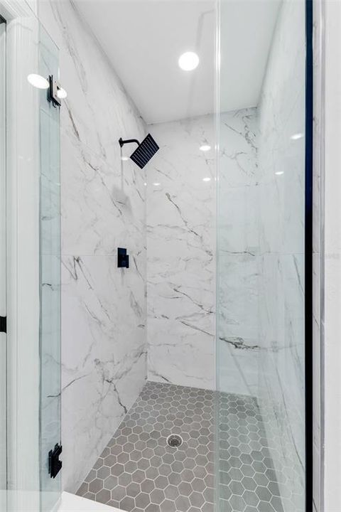 For Rent: $2,850 (3 beds, 2 baths, 2044 Square Feet)