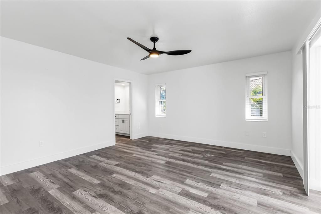 For Rent: $2,850 (3 beds, 2 baths, 2044 Square Feet)