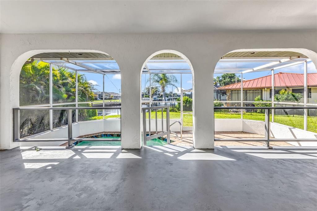 For Rent: $2,850 (3 beds, 2 baths, 2044 Square Feet)