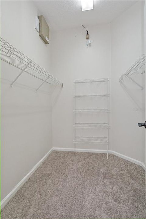 For Sale: $599,000 (4 beds, 3 baths, 2580 Square Feet)