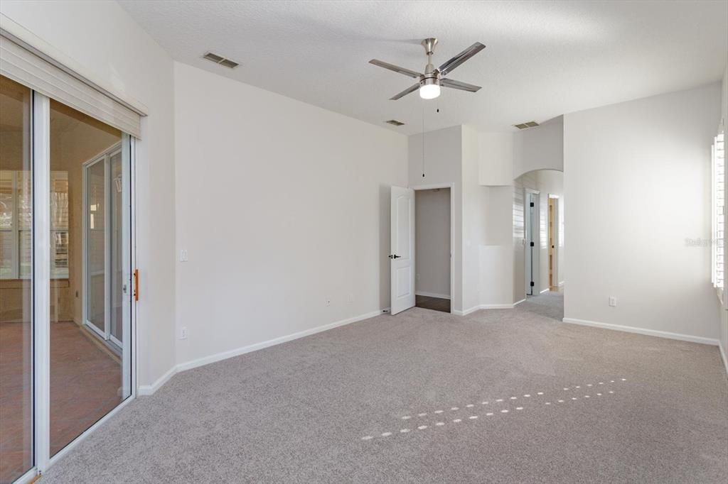 For Sale: $599,000 (4 beds, 3 baths, 2580 Square Feet)