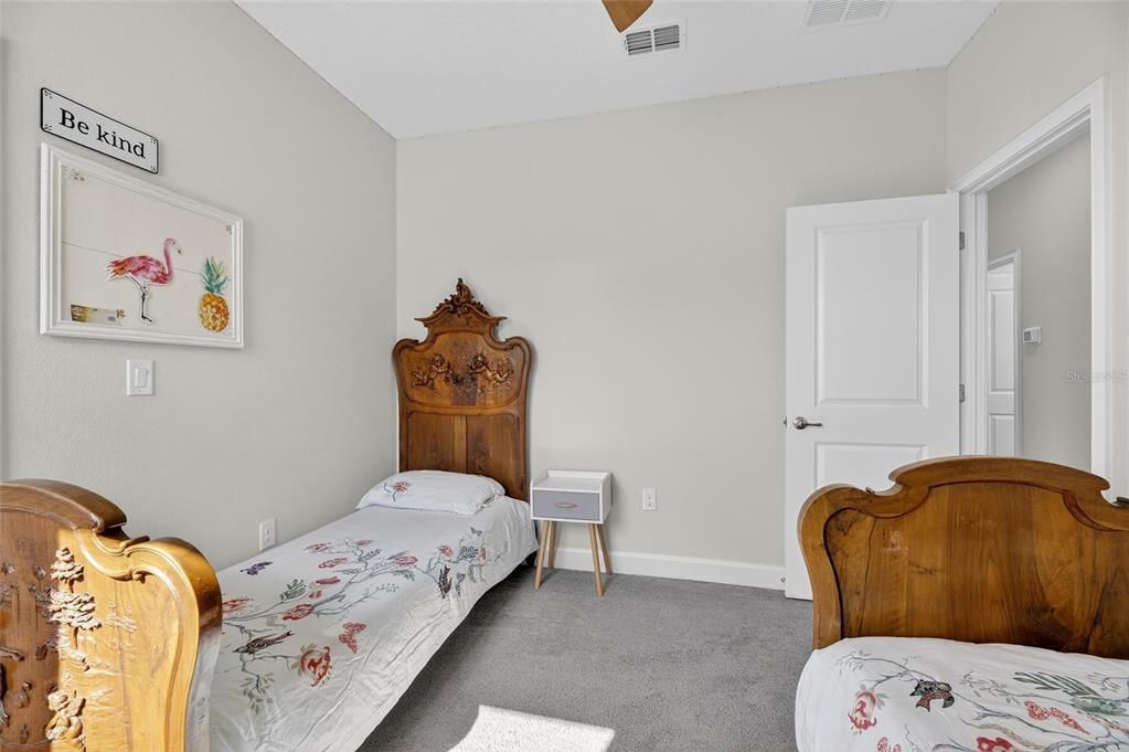 For Rent: $2,900 (4 beds, 3 baths, 2273 Square Feet)