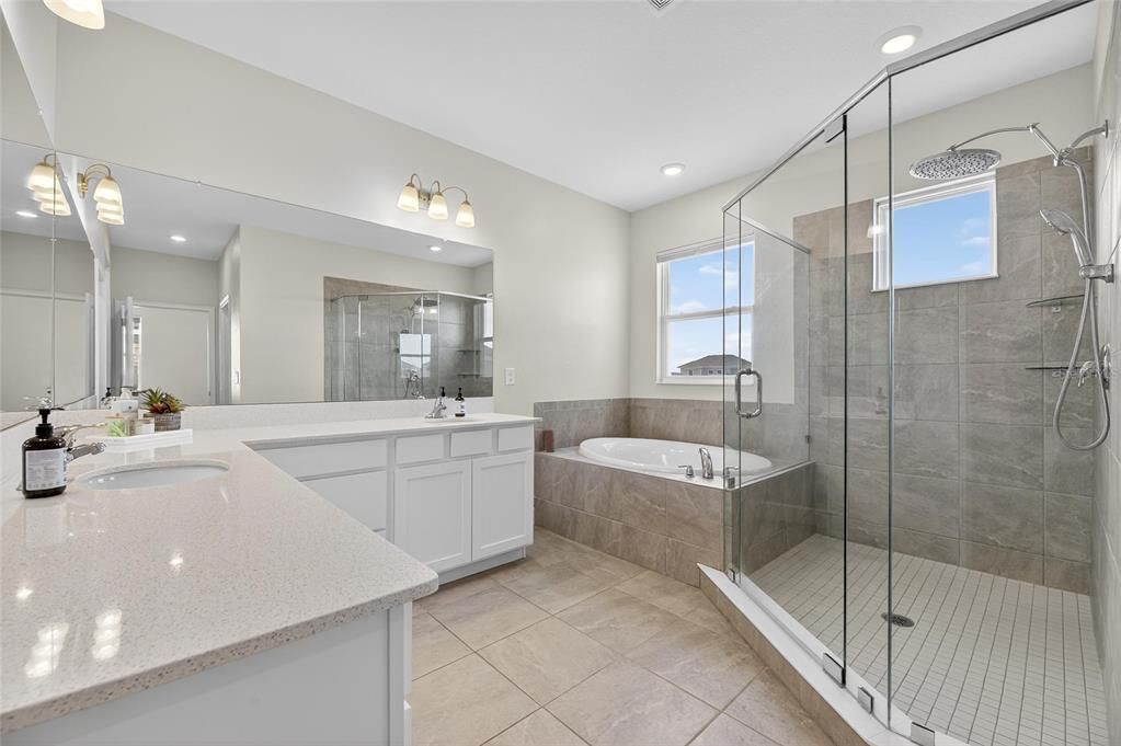 For Rent: $2,900 (4 beds, 3 baths, 2273 Square Feet)