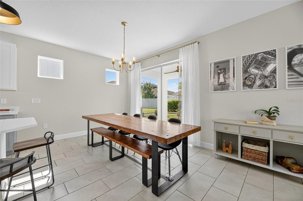 For Rent: $2,900 (4 beds, 3 baths, 2273 Square Feet)