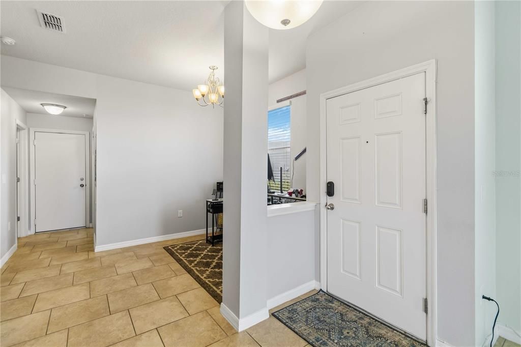 На продажу: $329,000 (3 спален, 2 ванн, 1699 Квадратных фут)