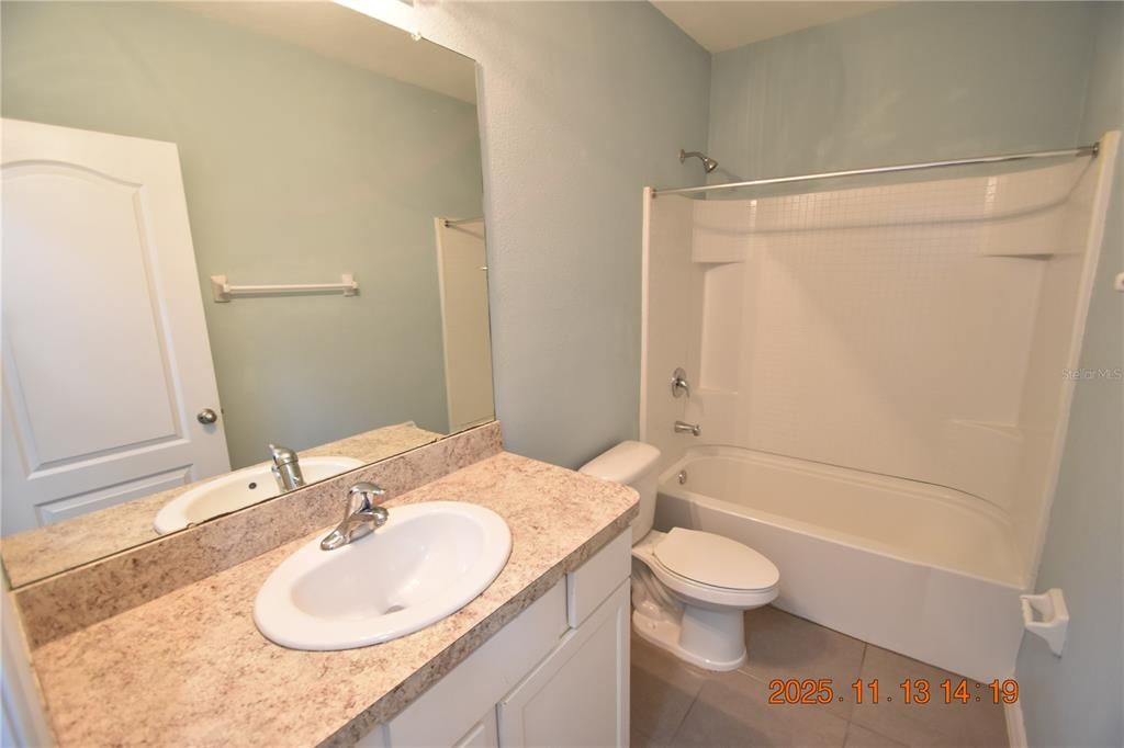 For Rent: $2,195 (3 beds, 2 baths, 1707 Square Feet)