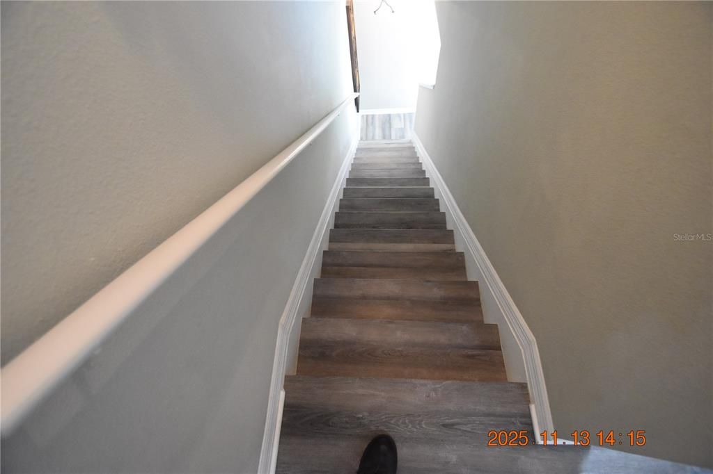 For Rent: $2,195 (3 beds, 2 baths, 1707 Square Feet)