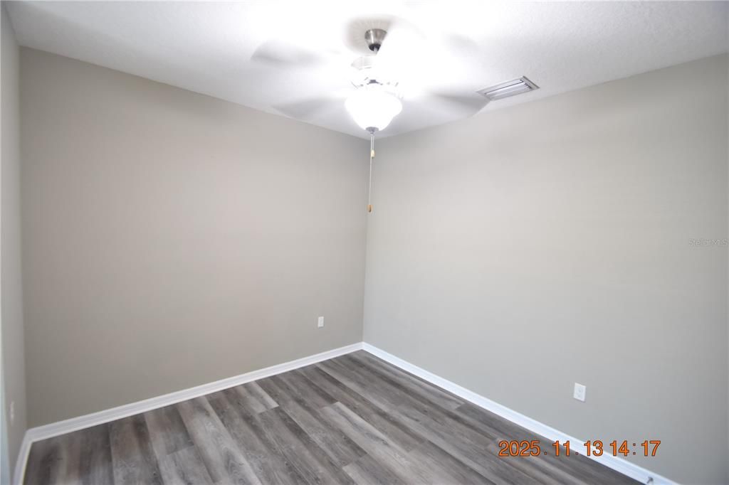 For Rent: $2,195 (3 beds, 2 baths, 1707 Square Feet)
