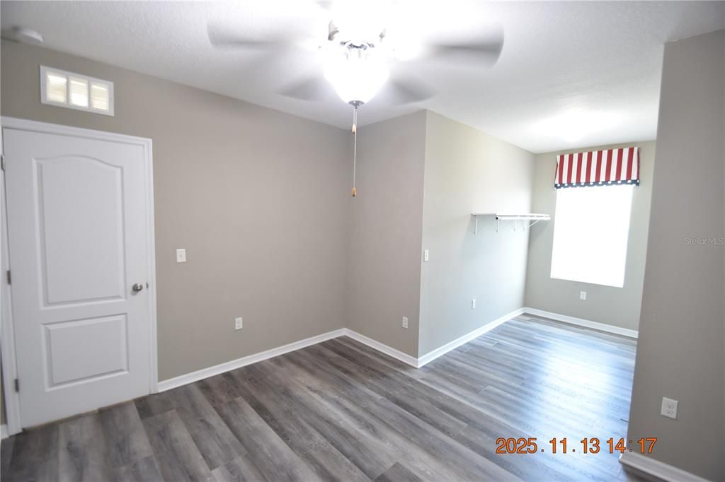 For Rent: $2,195 (3 beds, 2 baths, 1707 Square Feet)