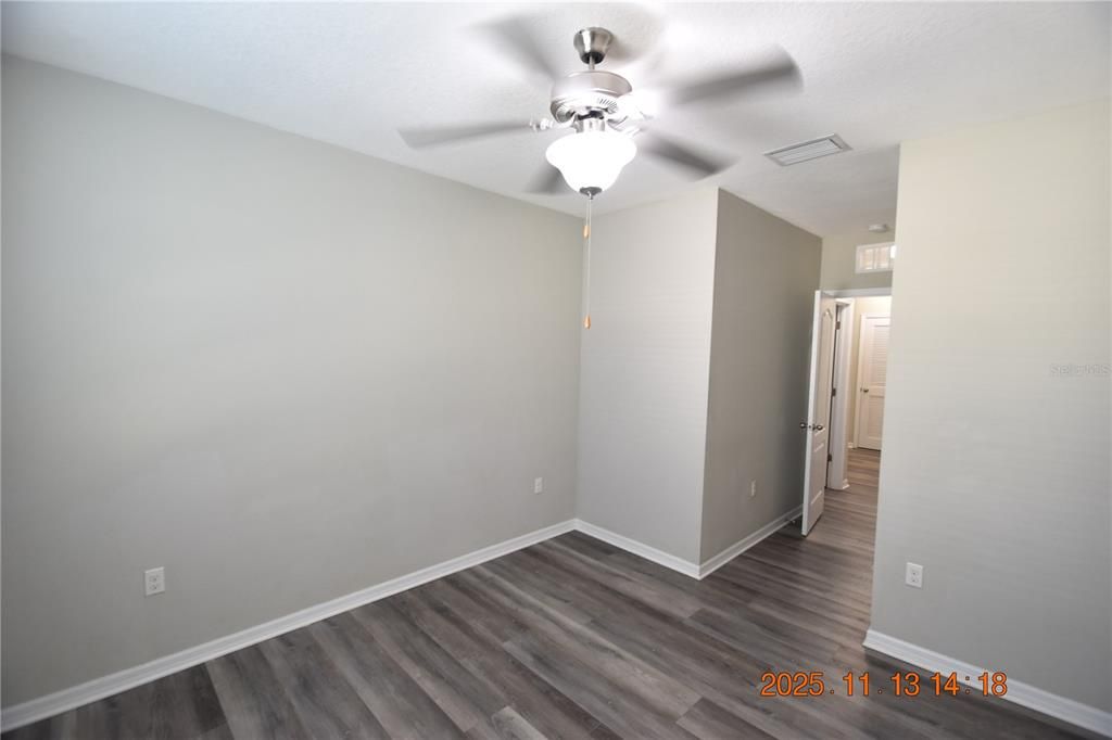 For Rent: $2,195 (3 beds, 2 baths, 1707 Square Feet)