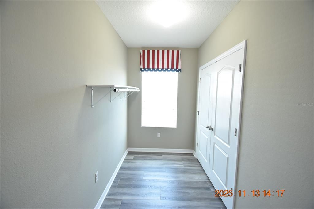 For Rent: $2,195 (3 beds, 2 baths, 1707 Square Feet)