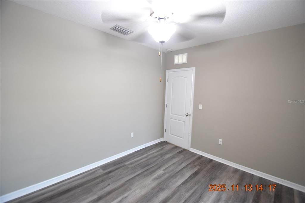 For Rent: $2,195 (3 beds, 2 baths, 1707 Square Feet)
