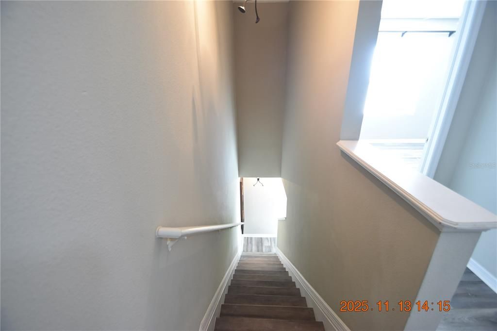 For Rent: $2,195 (3 beds, 2 baths, 1707 Square Feet)