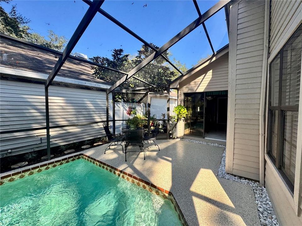 待售: $334,900 (2 贝兹, 2 浴室, 1333 平方英尺)