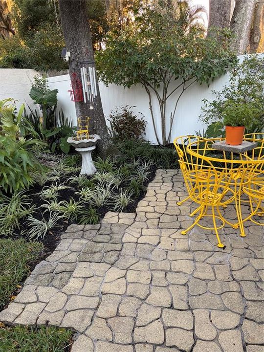 待售: $334,900 (2 贝兹, 2 浴室, 1333 平方英尺)