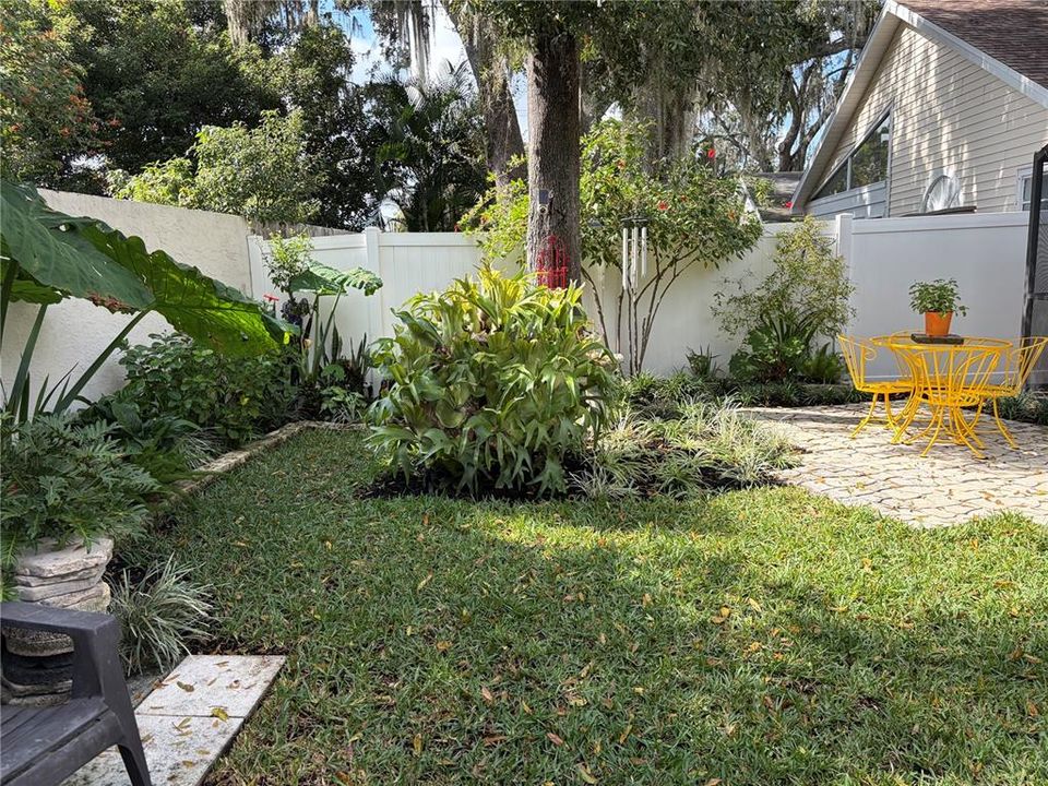 待售: $334,900 (2 贝兹, 2 浴室, 1333 平方英尺)