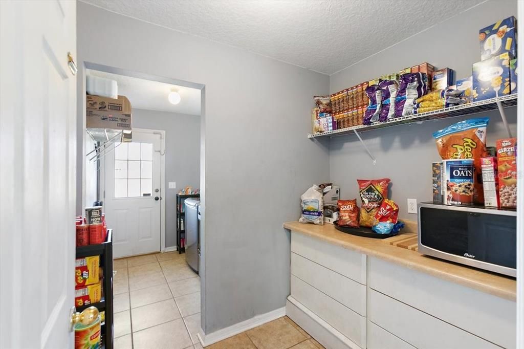 待售: $400,000 (4 贝兹, 3 浴室, 2976 平方英尺)