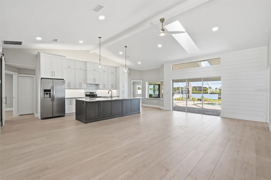 В аренду: $6,500 (3 спален, 2 ванн, 2228 Квадратных фут)