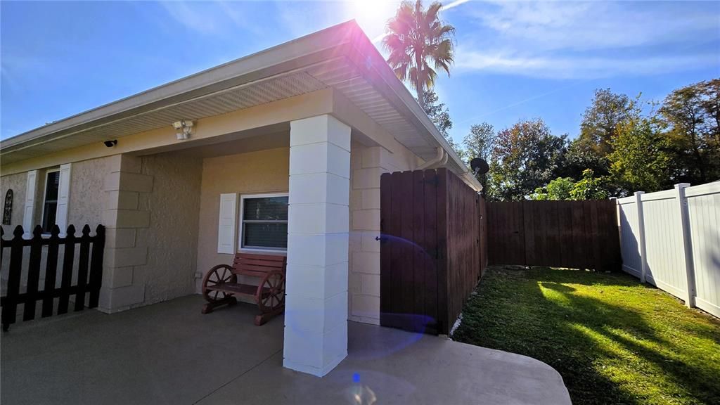 待售: $399,900 (2 贝兹, 2 浴室, 1397 平方英尺)