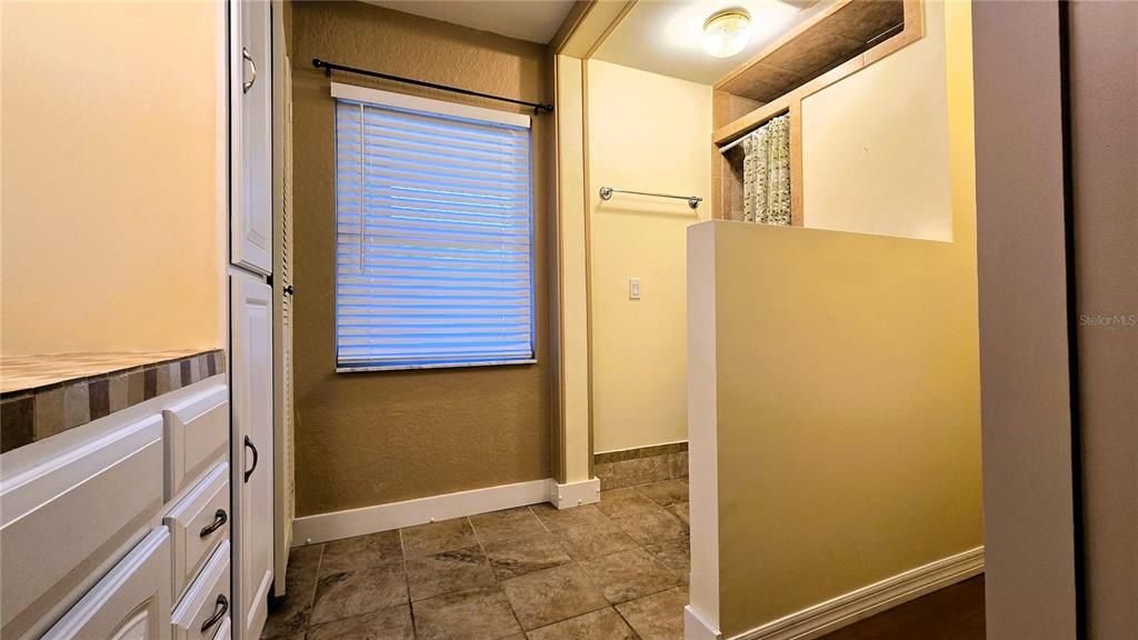 待售: $399,900 (2 贝兹, 2 浴室, 1397 平方英尺)