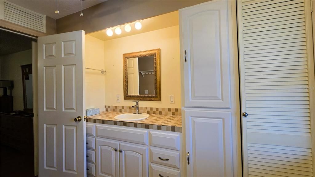 待售: $399,900 (2 贝兹, 2 浴室, 1397 平方英尺)