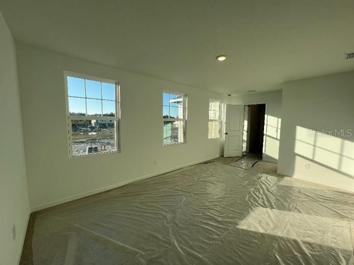 En Venta: $549,990 (3 camas, 2 baños, 2791 Pies cuadrados)