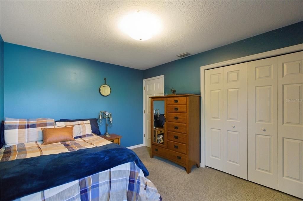 Active With Contract: $415,000 (4 beds, 2 baths, 1919 Square Feet)