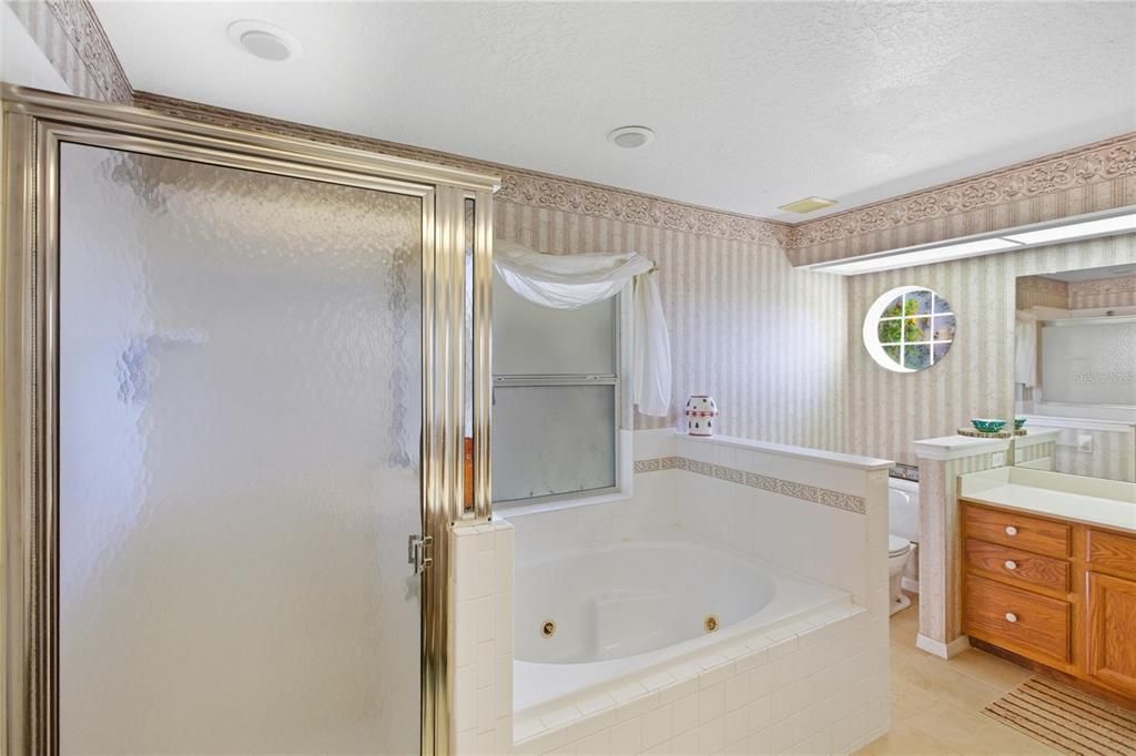 Active With Contract: $415,000 (4 beds, 2 baths, 1919 Square Feet)