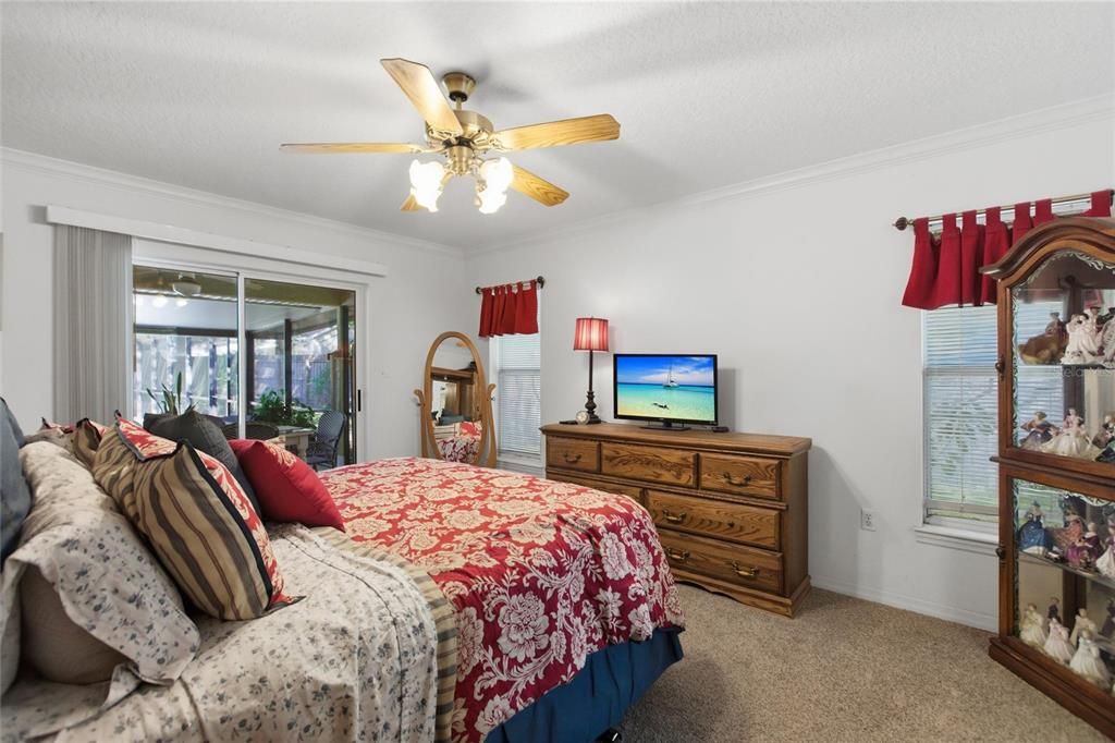 Active With Contract: $415,000 (4 beds, 2 baths, 1919 Square Feet)