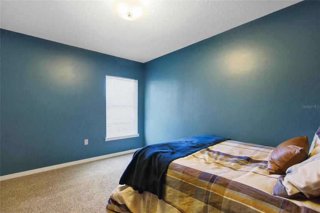 Active With Contract: $415,000 (4 beds, 2 baths, 1919 Square Feet)