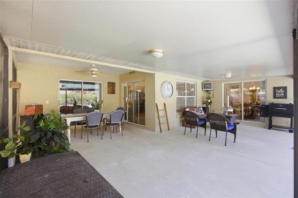 Active With Contract: $415,000 (4 beds, 2 baths, 1919 Square Feet)