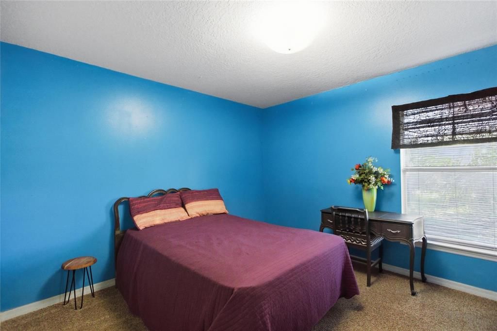 Active With Contract: $415,000 (4 beds, 2 baths, 1919 Square Feet)