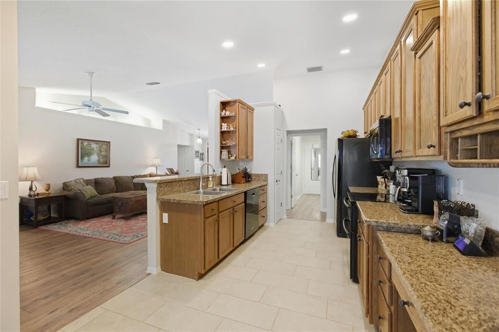 Active With Contract: $415,000 (4 beds, 2 baths, 1919 Square Feet)