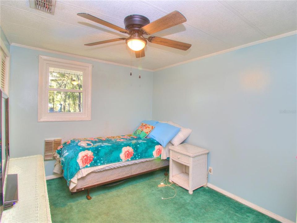 На продажу: $219,999 (3 спален, 2 ванн, 1321 Квадратных фут)