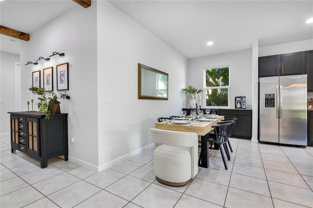 待售: $395,990 (3 贝兹, 2 浴室, 1641 平方英尺)