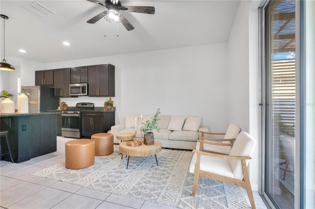 待售: $395,990 (3 贝兹, 2 浴室, 1641 平方英尺)