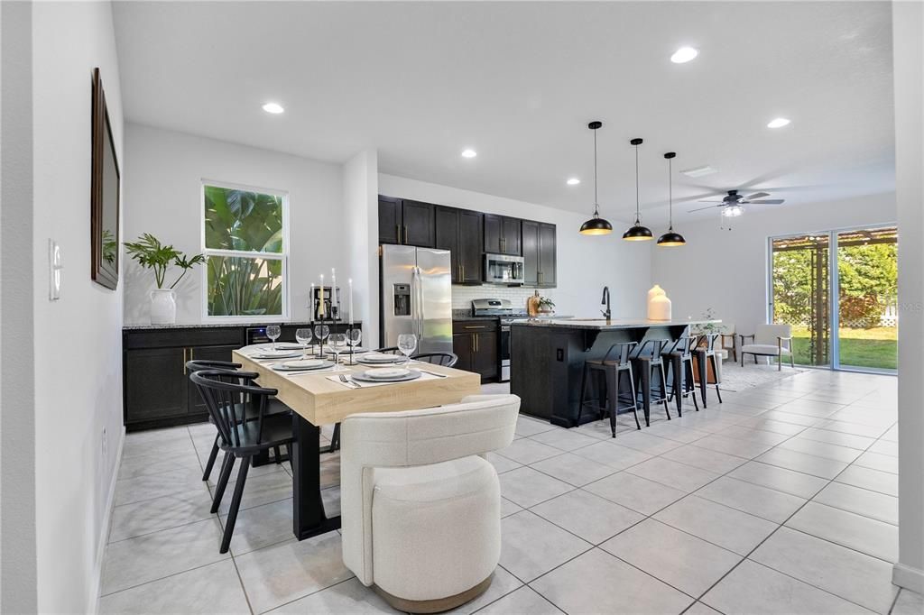 待售: $395,990 (3 贝兹, 2 浴室, 1641 平方英尺)