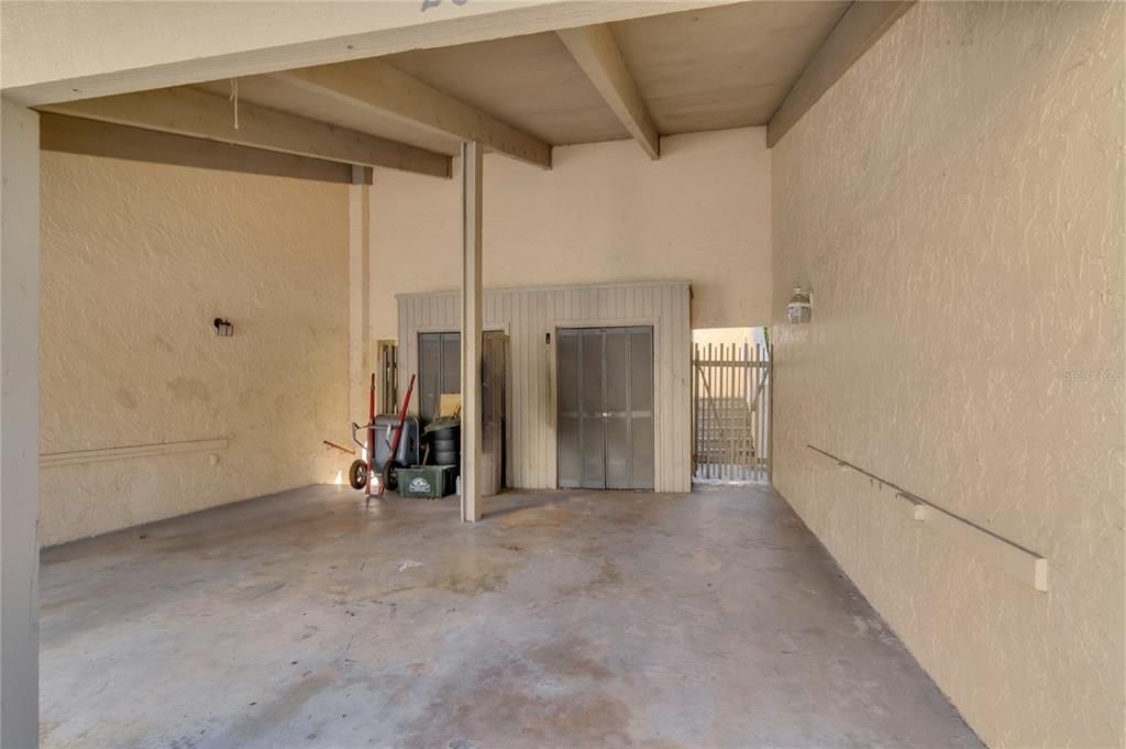 На продажу: $245,000 (2 спален, 2 ванн, 1599 Квадратных фут)