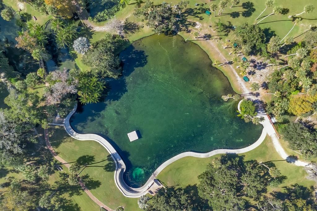 На продажу: $245,000 (2 спален, 2 ванн, 1599 Квадратных фут)