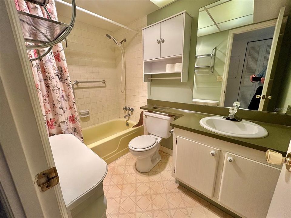 待售: $139,000 (2 贝兹, 2 浴室, 1150 平方英尺)