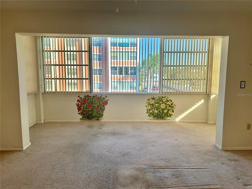 待售: $139,000 (2 贝兹, 2 浴室, 1150 平方英尺)