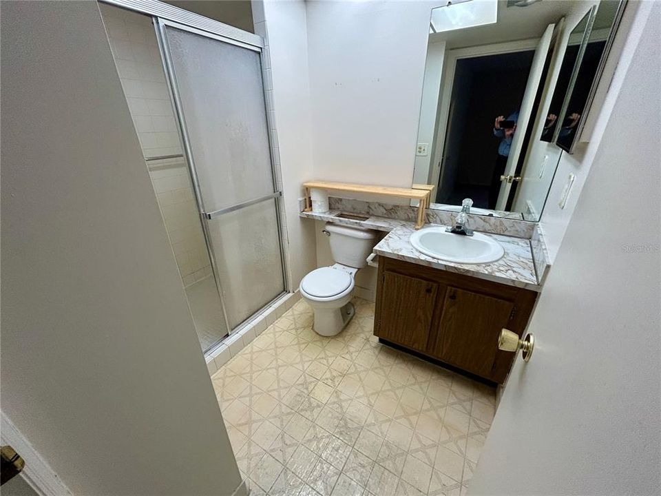 待售: $139,000 (2 贝兹, 2 浴室, 1150 平方英尺)