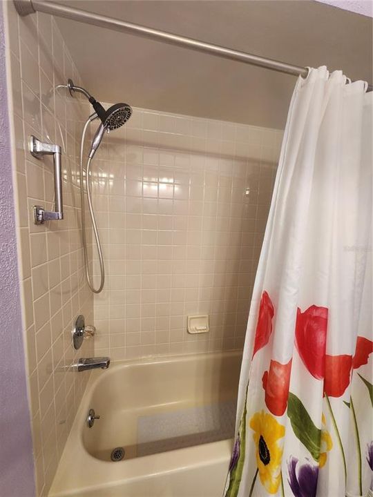 В аренду: $3,700 (2 спален, 2 ванн, 1042 Квадратных фут)