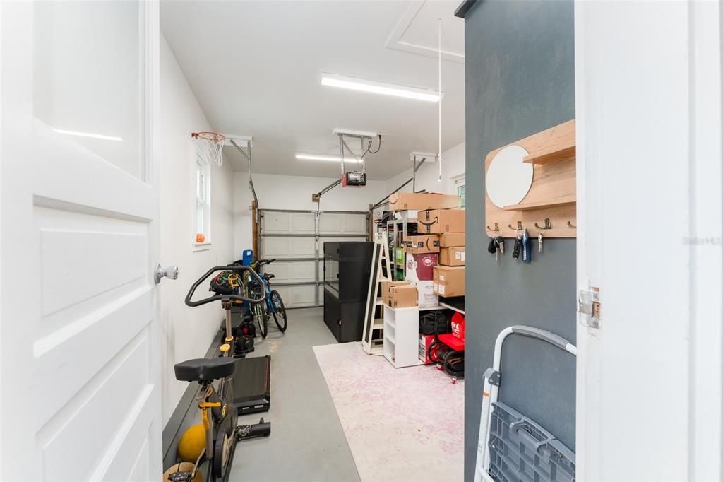 合同活跃: $585,000 (2 贝兹, 1 浴室, 984 平方英尺)