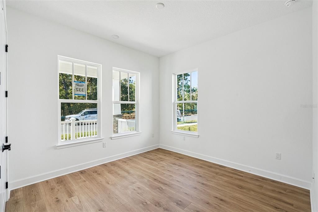 En Venta: $987,990 (3 camas, 2 baños, 2193 Pies cuadrados)