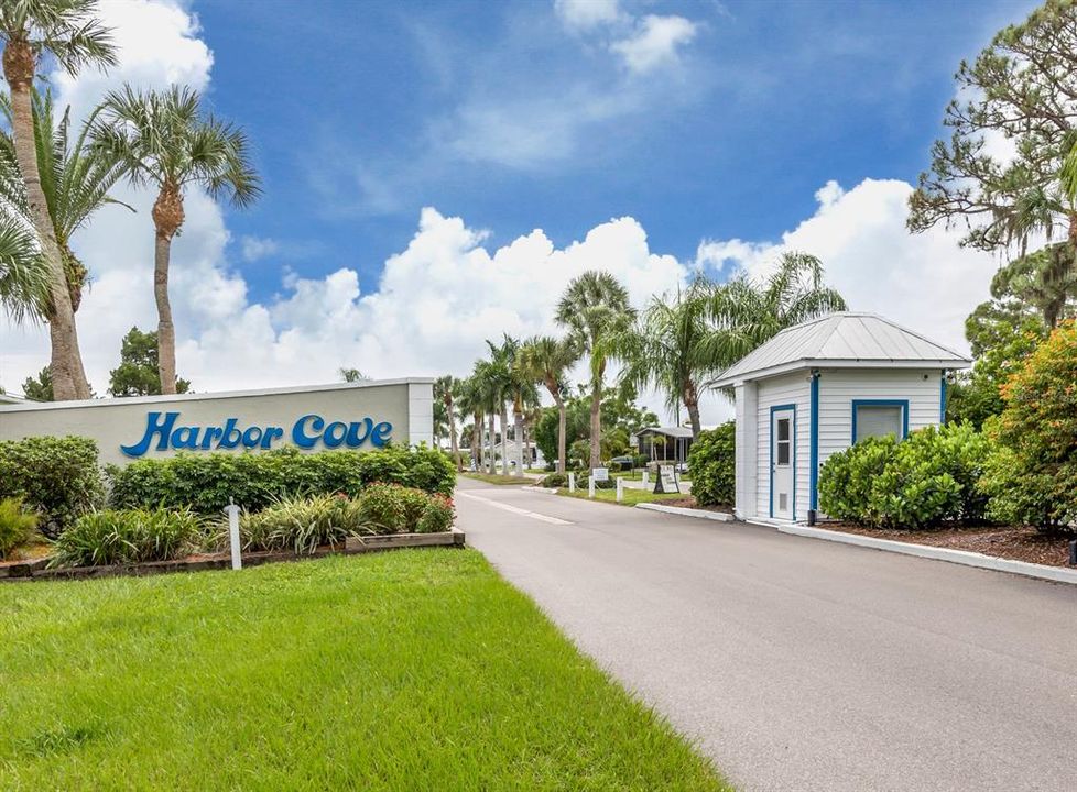 For Sale: $134,900 (2 beds, 2 baths, 1152 Square Feet)