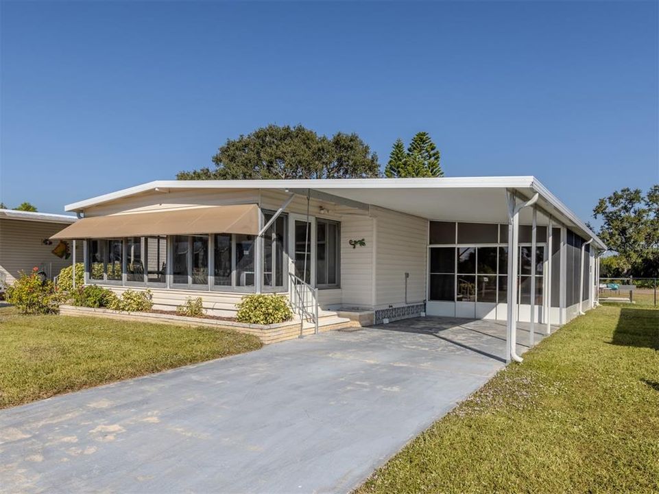 For Sale: $134,900 (2 beds, 2 baths, 1152 Square Feet)