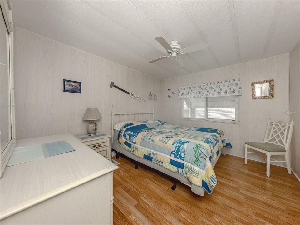 For Sale: $134,900 (2 beds, 2 baths, 1152 Square Feet)