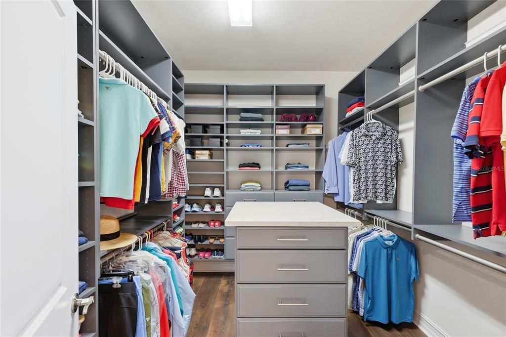 For Sale: $649,000 (3 beds, 3 baths, 2192 Square Feet)