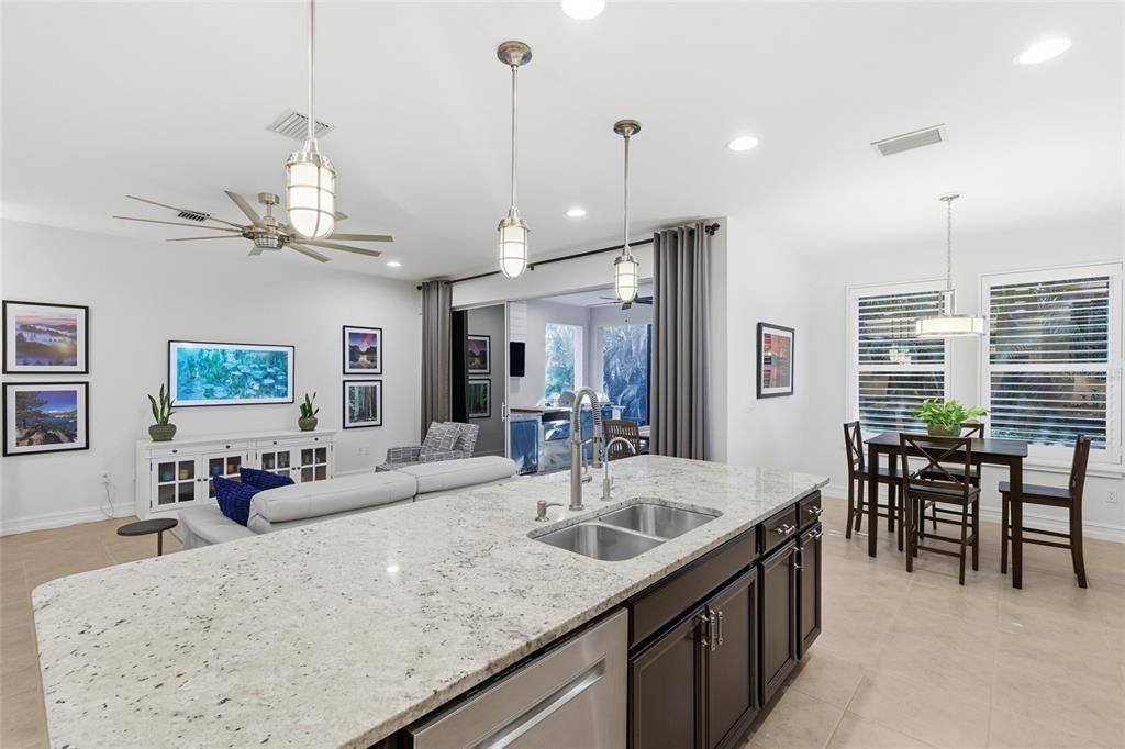 For Sale: $649,000 (3 beds, 3 baths, 2192 Square Feet)